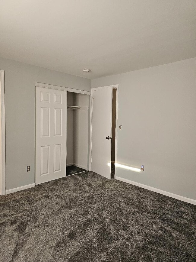 Foto del edificio - 9222 Sandy Lake Cir