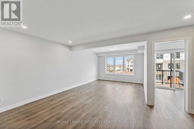 Building Photo - 792 Kinstead Private