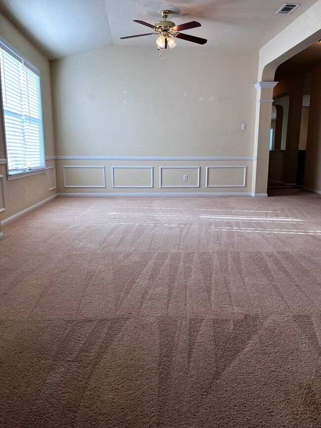 Foto del edificio - Available NOW!!!! Beautiful 1 story, 4 bedroom, 2 bath, 2 car garage home with a privacy fenced y...