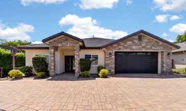 Building Photo - 1520 Independence Way