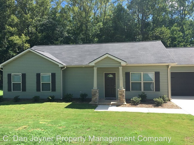 Building Photo - 3 br, 2 bath House - 719 Rock Springs