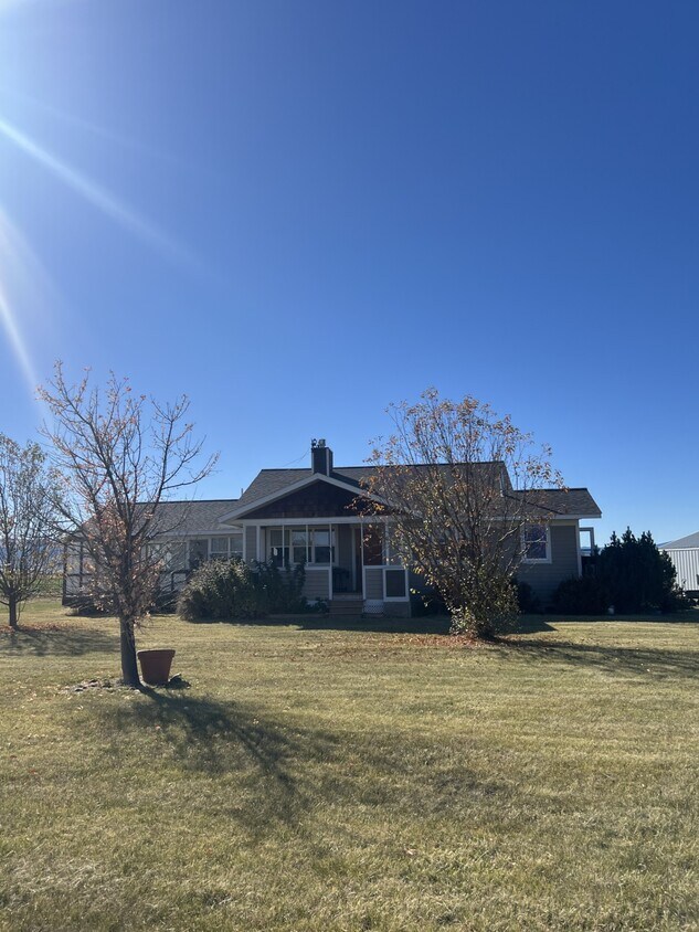 Primary Photo - 2621 Labrador Rd