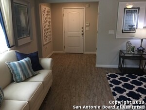 Building Photo - 10523 Legacy Cv