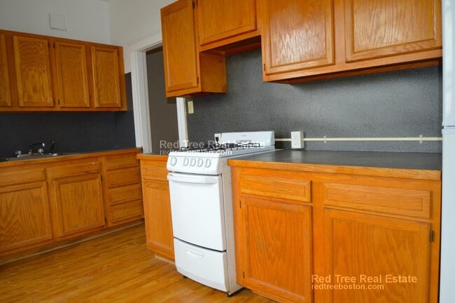 Photo - 1820 Commonwealth Ave Apartment