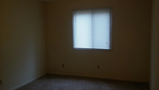 Foto del edificio - 1700 NW Pine Rd