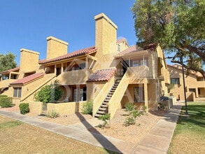 Building Photo - 4901 S Calle Los Cerros Dr