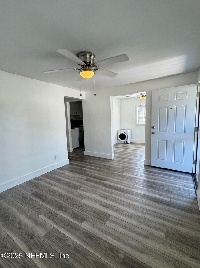 Foto del edificio - 1504 Winthrop St
