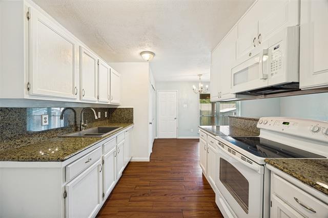 Building Photo - 530 Hightrail Dr