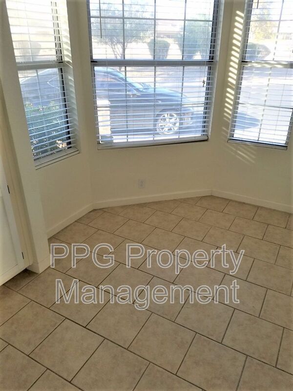 Foto del edificio - 317 W Sumerset Dr