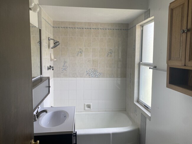 Foto del edificio - 84 S St