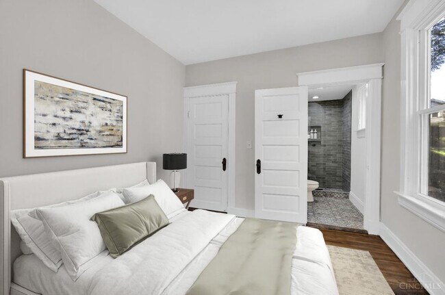 Foto del edificio - 3033 Marshall Ave