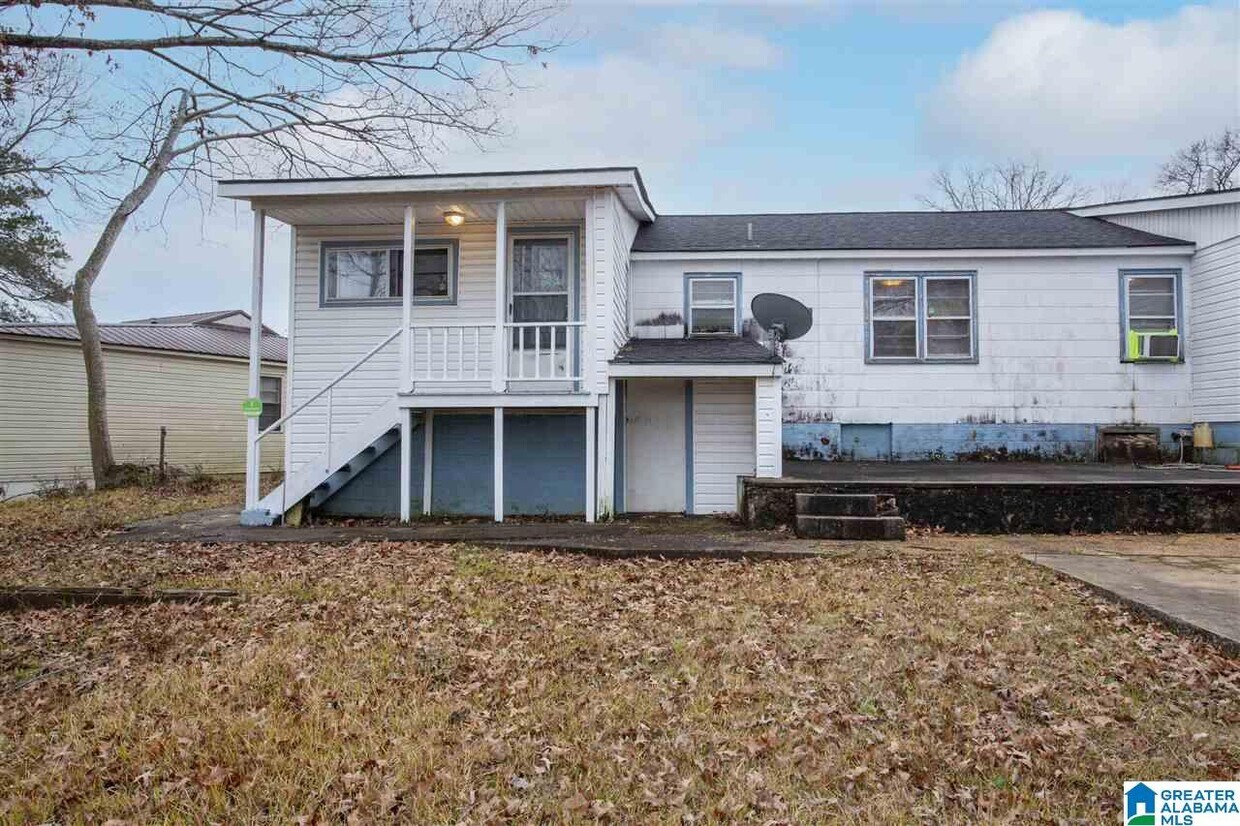 15 Lessor Dr Unit B, Childersburg, AL 35044 Apartment for Rent in