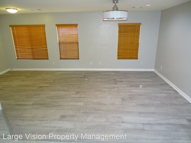 Foto del edificio - 4 br, 2.5 bath House - 9773 Sonora Bend Ave