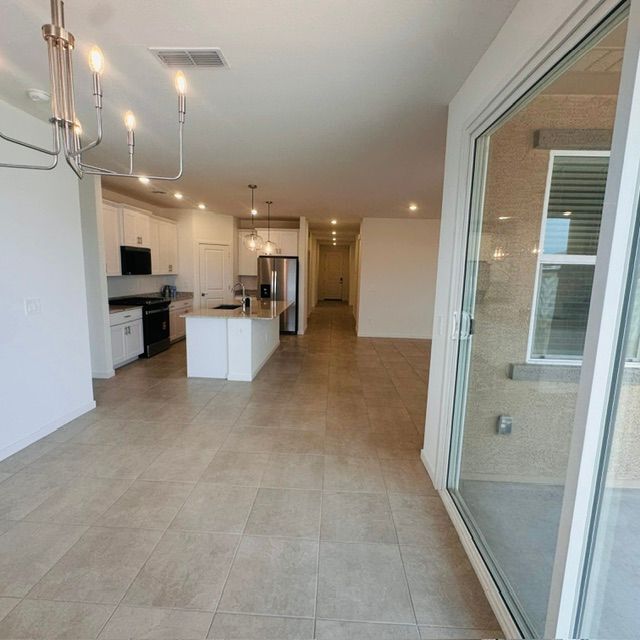 Building Photo - 37043 W Vera Cruz Dr