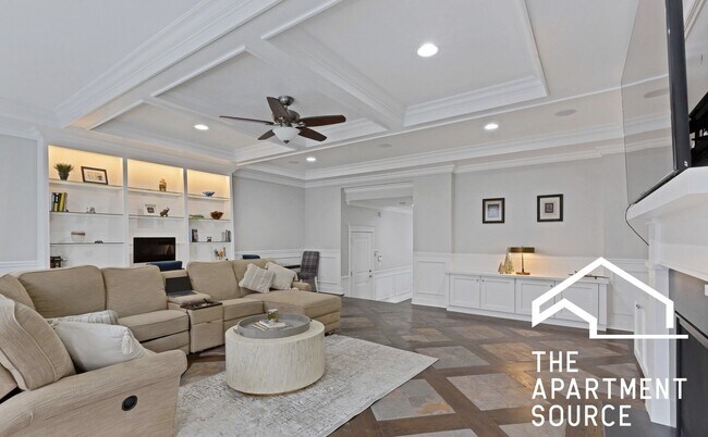 Photo - 1324 W Grand Ave Apartment