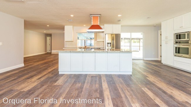 Foto del edificio - 4 br, 3 bath House - 4414 Riverwood Ave