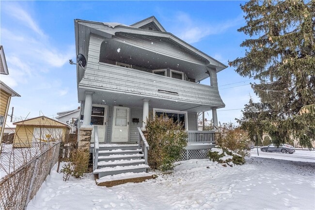 Building Photo - 3292 W 105th St