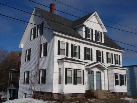 Building Photo - 366-368 Massabesic St