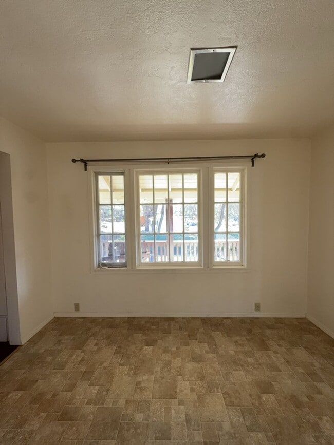 Foto del edificio - 7665 Cache Creek Way