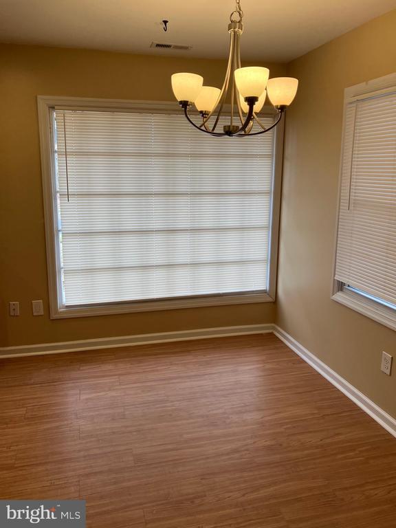 Building Photo - 15 Blueberry Ln