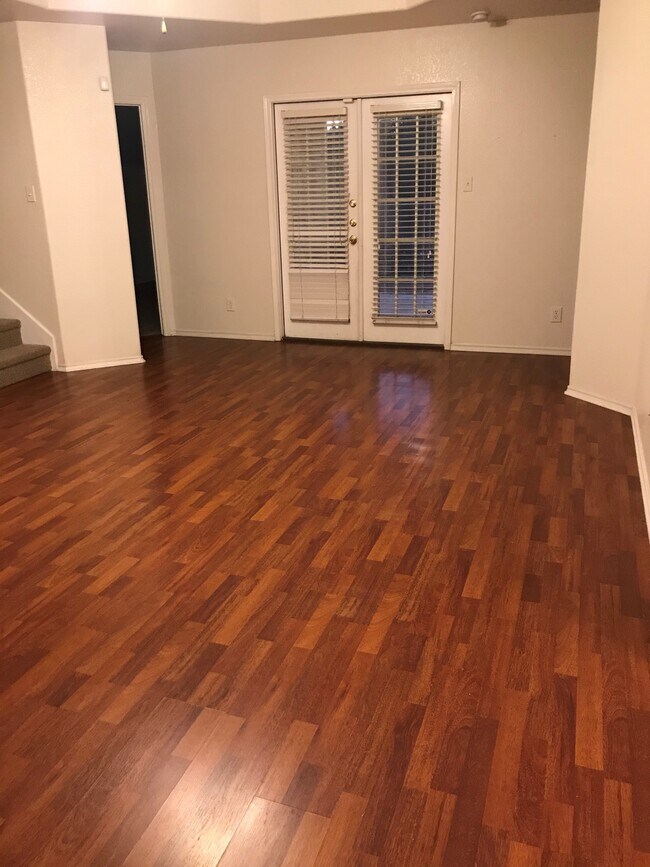 Building Photo - 10415 Alsfeld Ranch