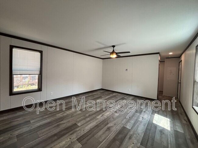 Foto del edificio - 725 S 12th St