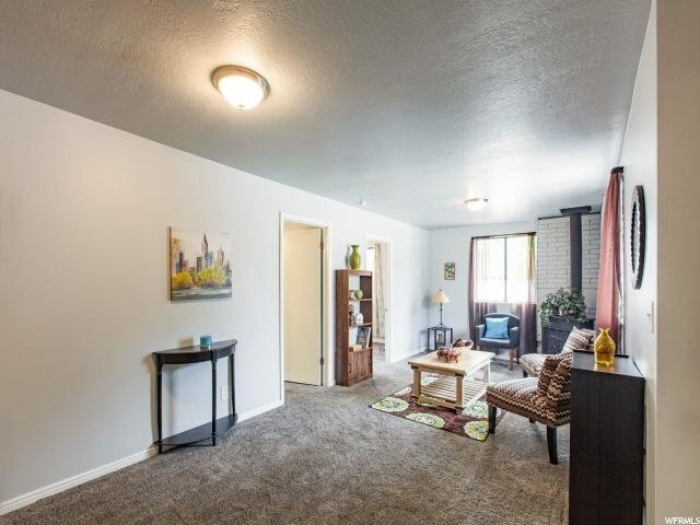 Foto del edificio - 161 Claybourne Ave S