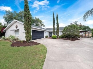 Building Photo - 5017 Pelleport Ave