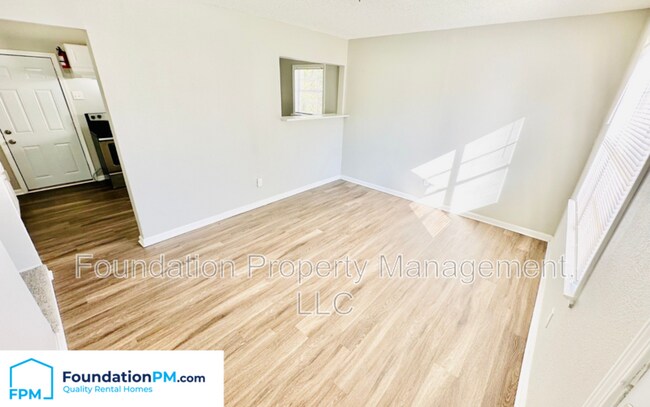 Foto del edificio - 4495 Beacon Hls Dr