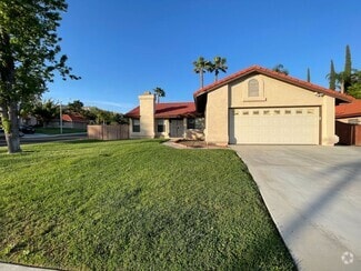 Building Photo - 23680 Redbark Dr