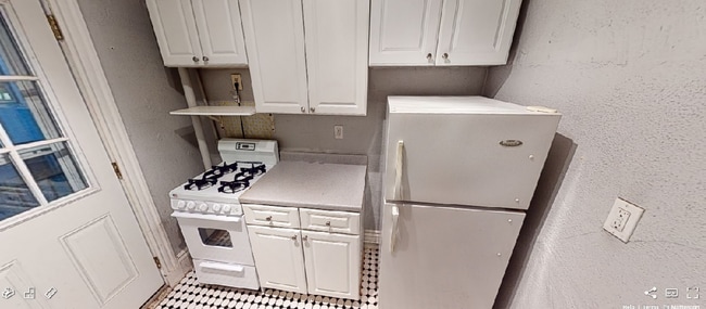 Photo - 52 Charlesgate E Townhome