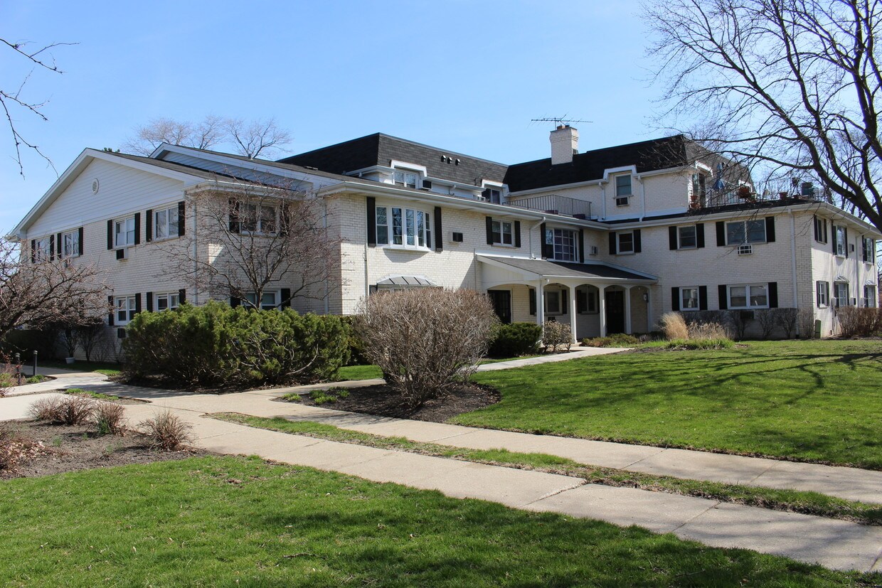 510 W Eastman St, Arlington Heights, IL 60005 Condo for Rent in