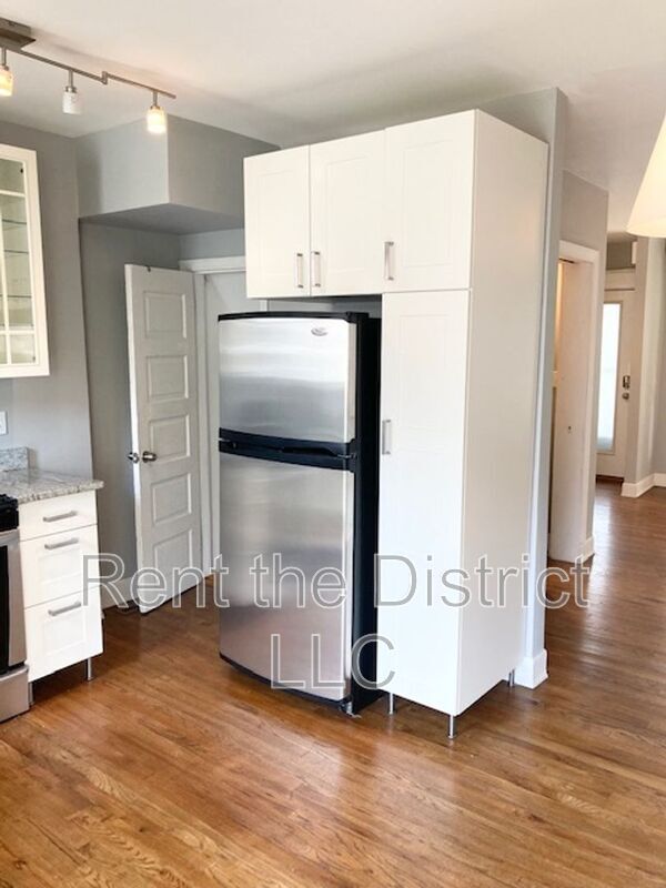 Foto del edificio - 624 Orleans Pl NE