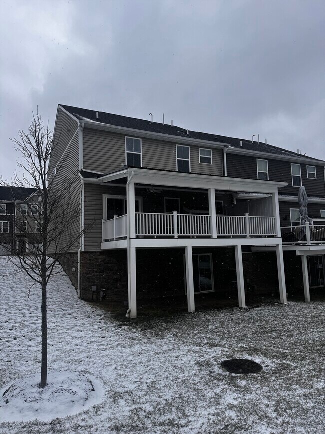 Foto del edificio - 310 Helenium Dr