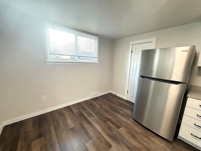 Foto del edificio - Rent with confidence! Across the street from College of Idaho!