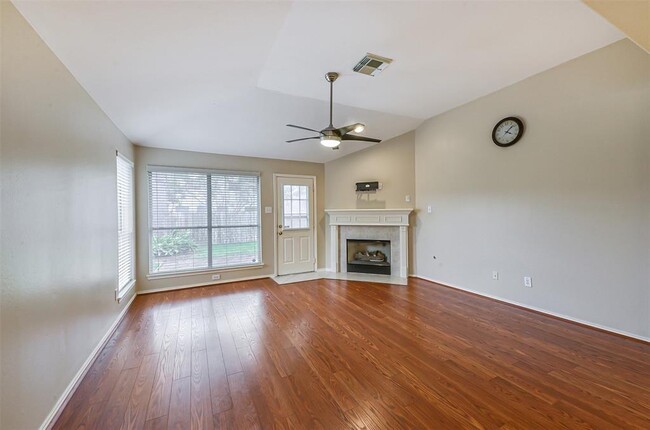 Building Photo - 18503 Amesbury Manor Ln