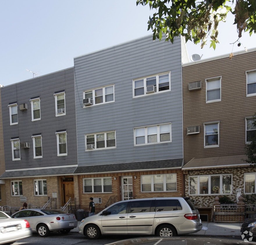 Building Photo - 374 Manhattan Ave