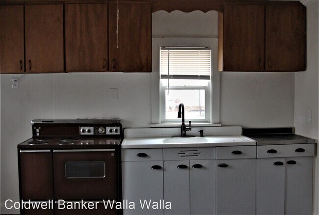 Foto del edificio - 2 br, 1 bath House - 817 Woodlawn