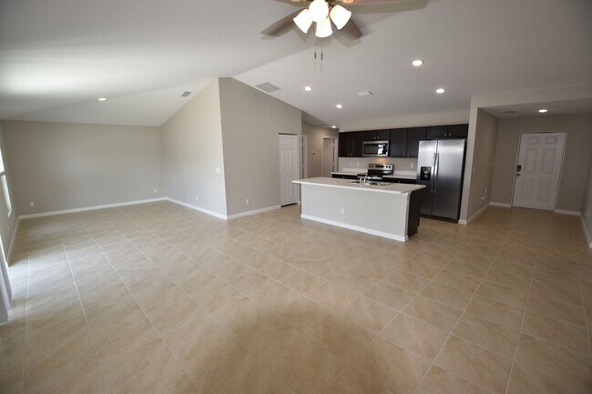 Foto del edificio - 4014 SW McCandless St