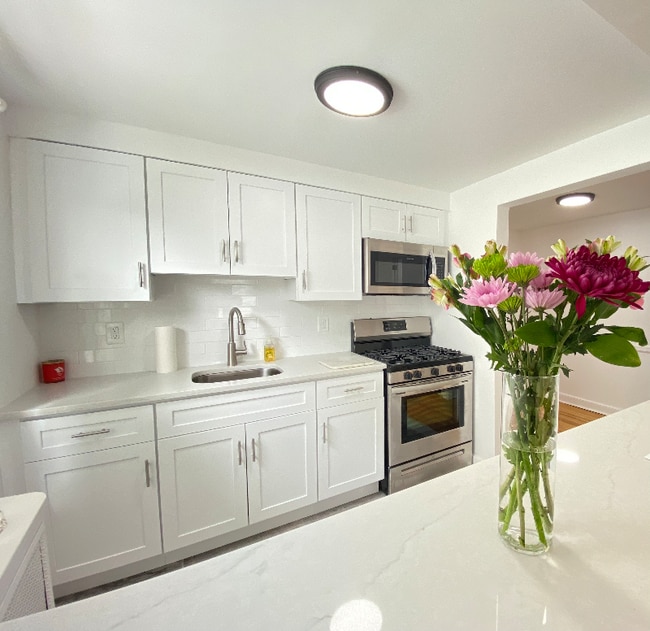 Foto del edificio - 34 E 7th St