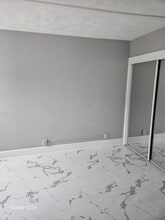 Building Photo - 601 Blandina St