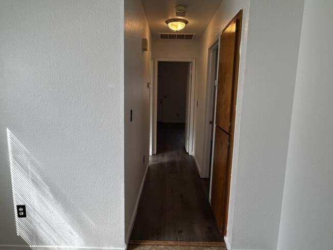 Foto del edificio - Charming 2 Bedroom, 1 Bath Home for Rent!