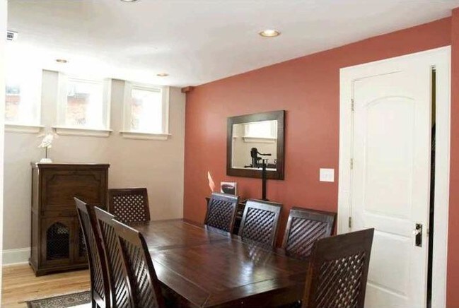 Foto del edificio - 908 Juniper St NE