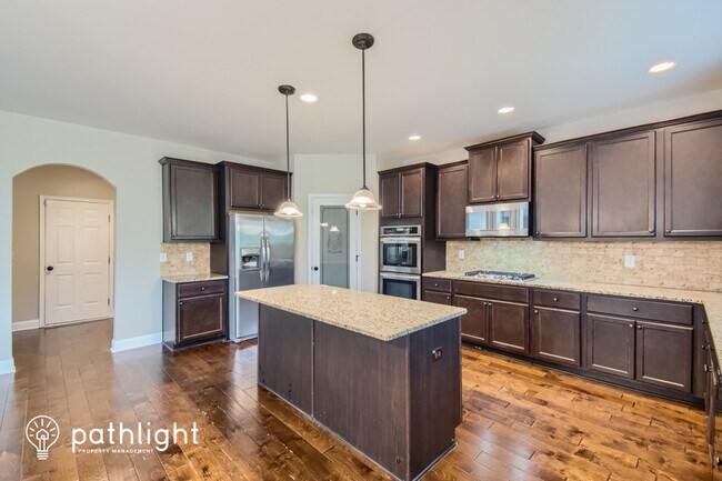 Foto del edificio - 336 Shagbark Ln, Mcdonough, GA, 30252