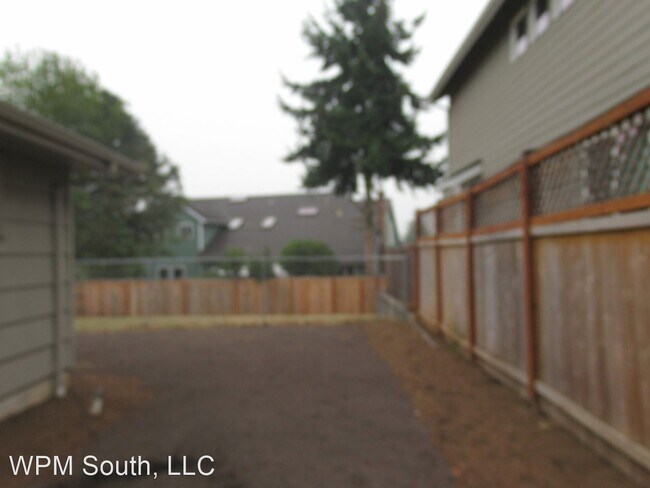 Foto del edificio - 3 br, 1.5 bath House - 10402 SE 211th St