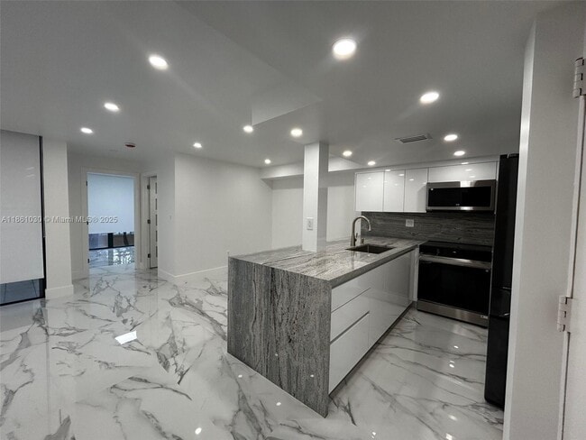 Foto del edificio - 11790 SW 18th St