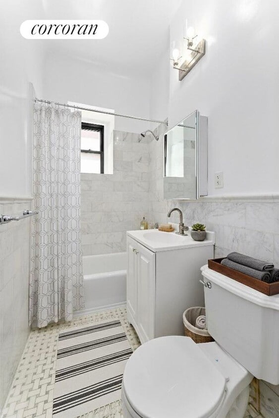 Foto del edificio - 321 Columbus Ave