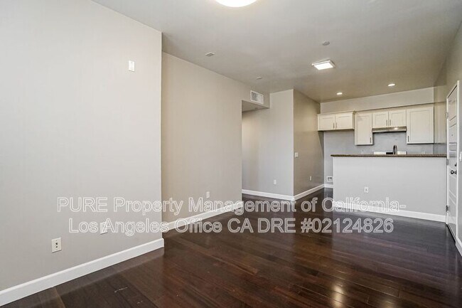 Foto del edificio - 11740 Vanowen St