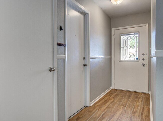 Foto del edificio - 2109 Singletree Ave