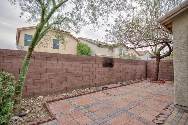 Building Photo - 6784 W Oak Mist Ave